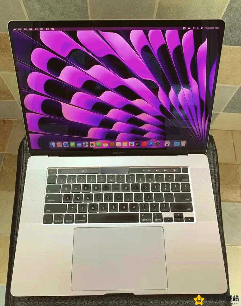 1819 岁 MacBook 日本宣称再次加入